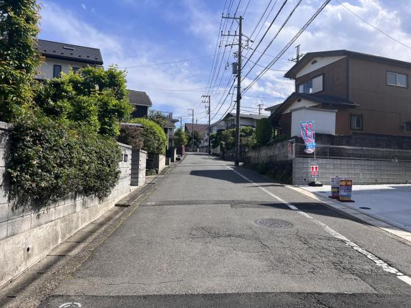 町田市本町田10期 前面道路含む現地写真