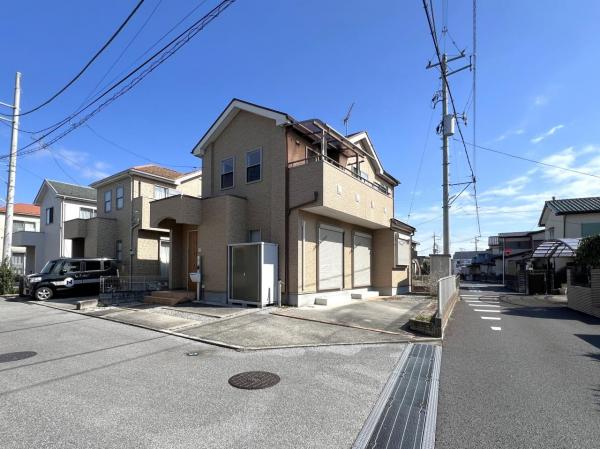 宇都宮市岩曽町 中古戸建 前面道路含む現地写真