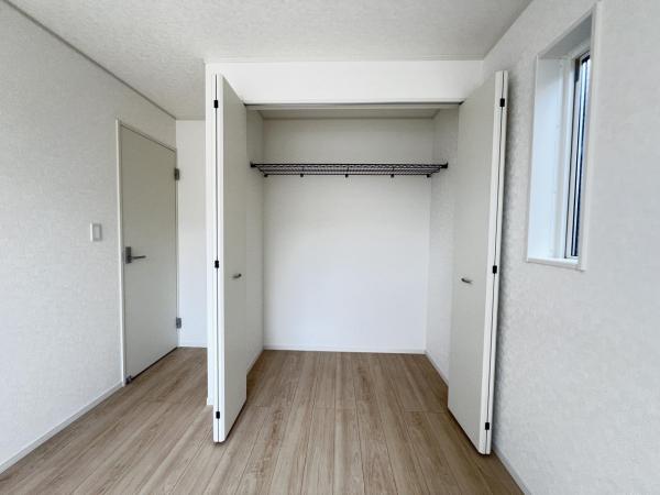 伊勢原市下落合第12　戸建 収納