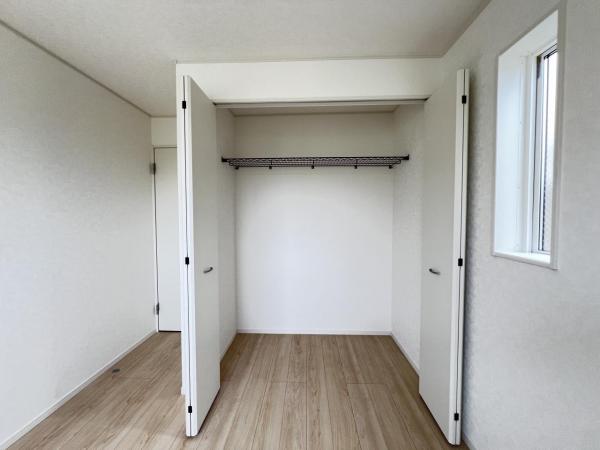 伊勢原市下落合第12　戸建 収納