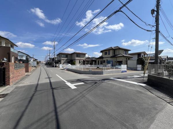 宇都宮市西川田南１丁目 戸建 前面道路含む現地写真