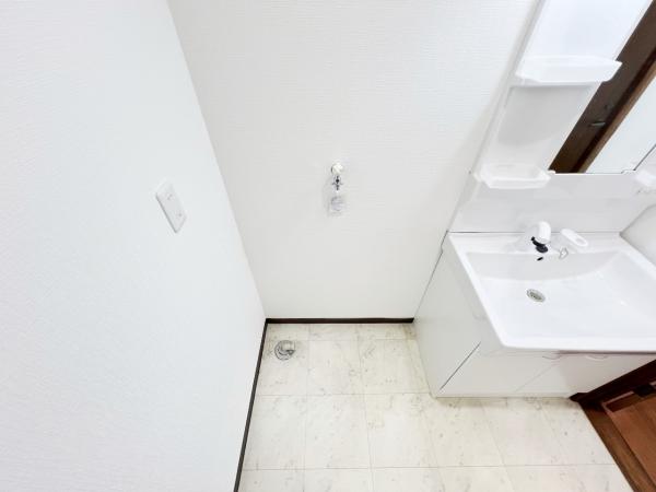 南足柄市福泉 中古戸建 ランドリースペース