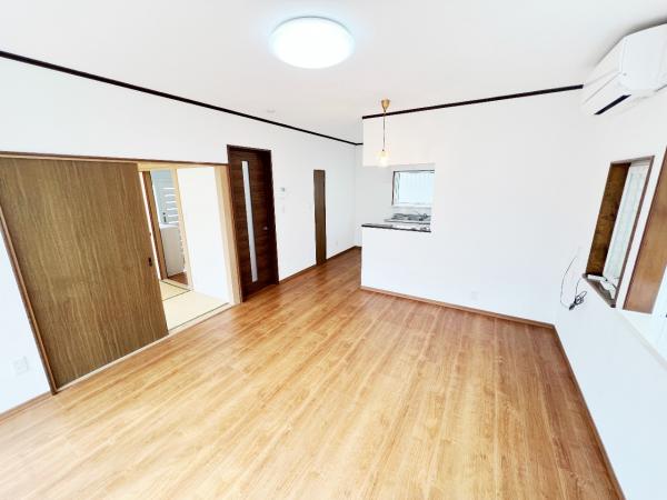南足柄市福泉 中古戸建 ダイニングキッチン