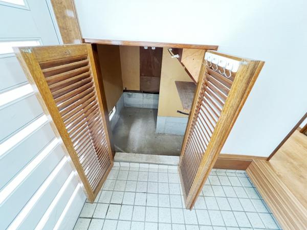 南足柄市福泉 中古戸建 収納