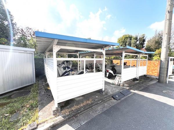 生田住宅1号棟 駐輪場