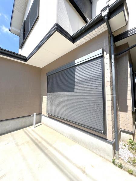 さいたま市見沼区島町 中古戸建 玄関