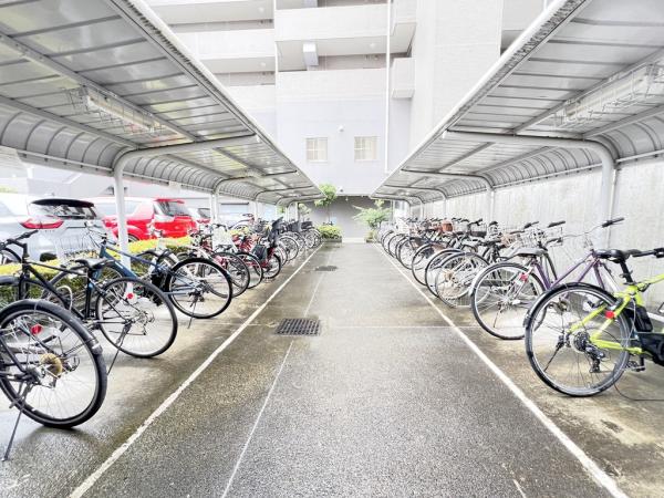 稲城パークホームズ 駐輪場