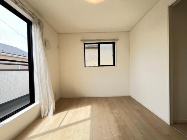 八潮市大字二丁目 中古戸建 洋室
