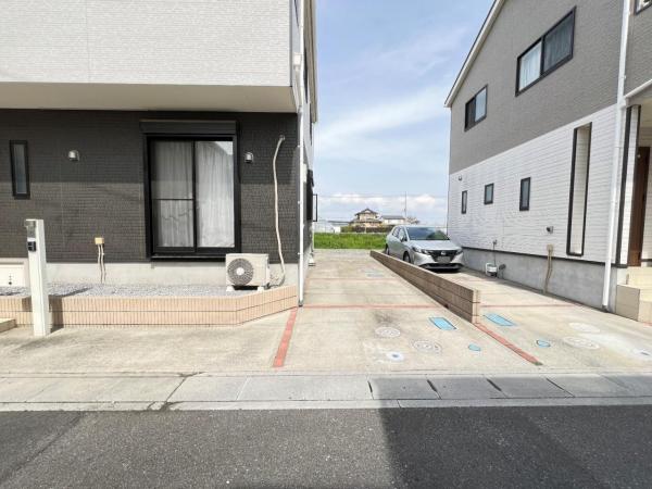 八潮市大字二丁目 中古戸建 駐車場