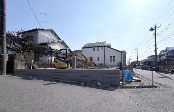 町田市鶴川4丁目27番 前面道路含む現地写真