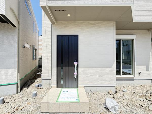 横須賀市公郷町４丁目 　戸建 玄関