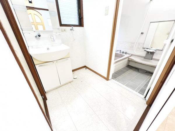 八王子市暁町１丁目　中古戸建 脱衣所