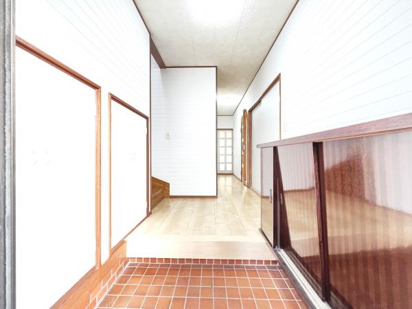八王子市暁町１丁目　中古戸建 玄関