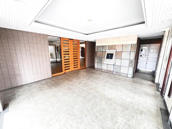 ジェイパーク向ヶ丘メイプルハウス エントランスホール