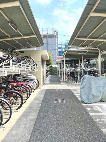 プラウド大宮日進 駐輪場