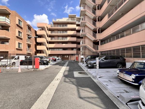 ナイスアーバンステイツ三ツ境 敷地内駐車場