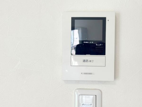横浜市栄区上之町 中古戸建 TVモニター付きインターフォン