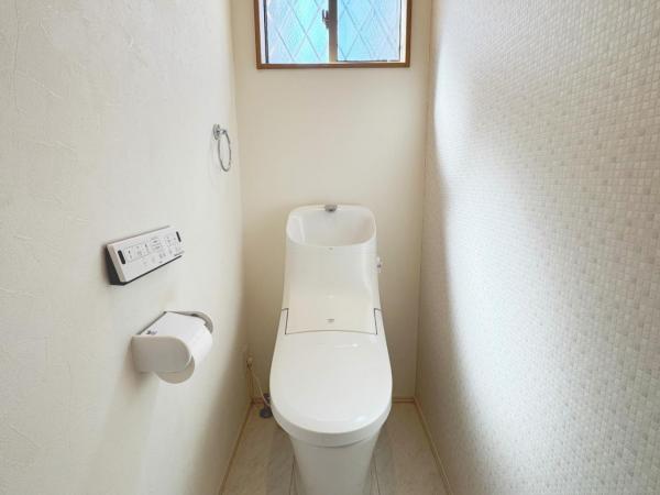 横浜市栄区上之町 中古戸建 トイレ