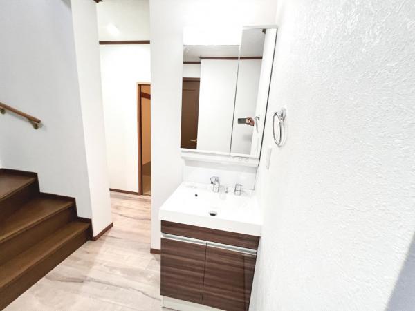 厚木市三田南３丁目 中古戸建 洗面化粧台