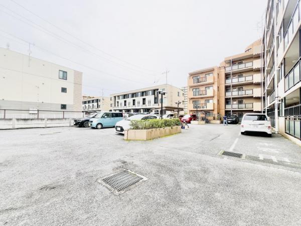 ライオンズガーデン千葉東 駐車場