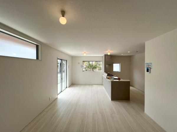 横浜市戸塚区俣野町 戸建 リビングダイニング