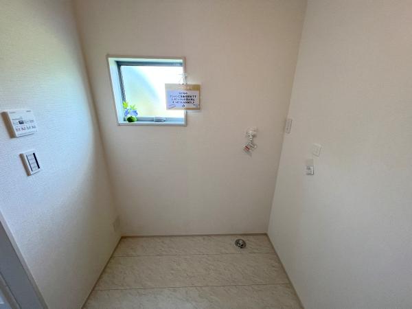 横浜市戸塚区俣野町 戸建 ランドリースペース