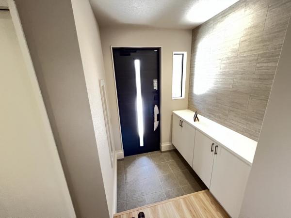 宇都宮市江曽島町  戸建 玄関