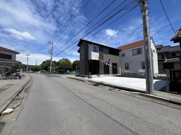 宇都宮市江曽島町  戸建 前面道路含む現地写真