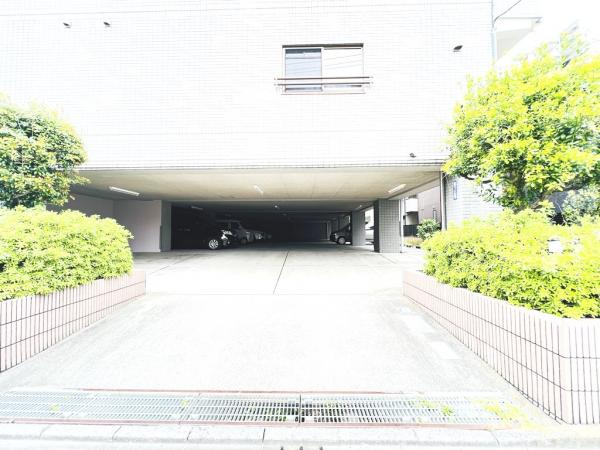 シャローム橋本 駐車場