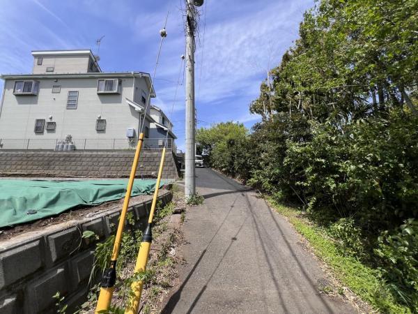 町田市本町田 土地 前面道路含む現地写真