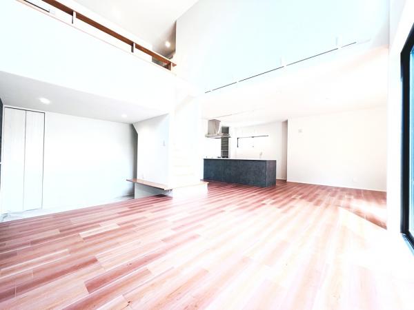 中古戸建 平塚市八重咲町 JR東海道本線(東京〜熱海)平塚駅 8,800万円