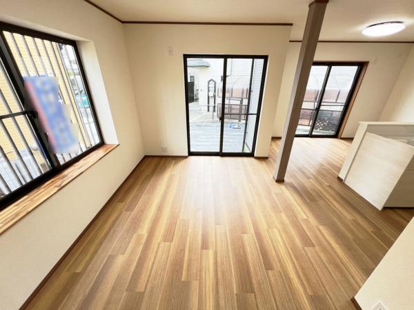 町田市矢部町 中古戸建 リビング