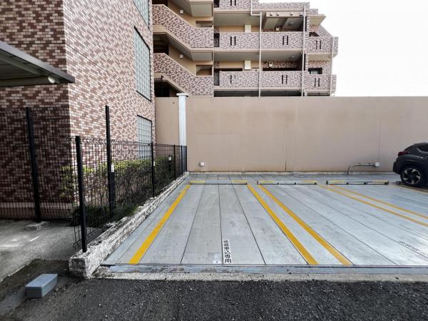 グリーンミユキ吉野町 敷地内駐車場