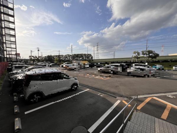 新武蔵野スカイハイツ 敷地内駐車場