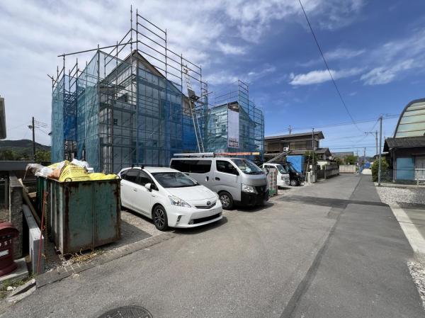 栃木市薗部町２丁目 戸建 前面道路含む現地写真