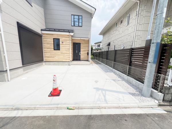 大和市中央林間西２丁目  戸建 駐車場