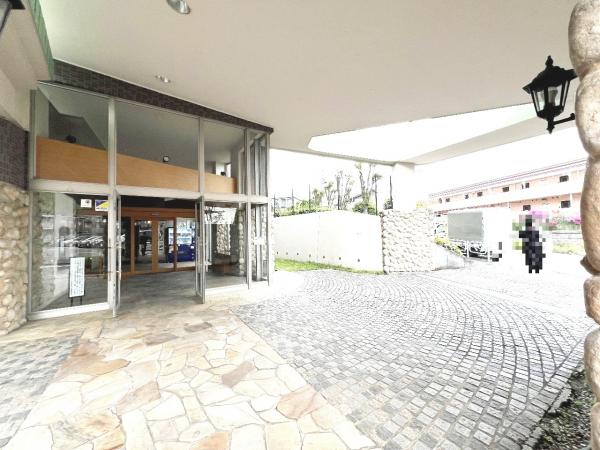 ドラゴンマンション多摩学園都市伍番館 エントランス（外）
