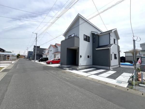 栃木市平柳町３丁目 戸建 前面道路含む現地写真