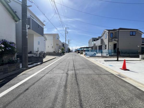 藤沢市石川2期 前面道路含む現地写真