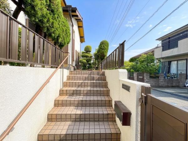 中郡二宮町富士見が丘１丁目 中古一戸建 (現況)外観写真