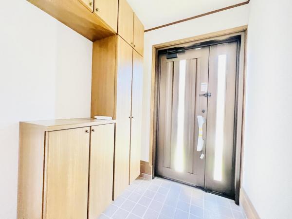 千葉市緑区土気町 中古戸建 玄関