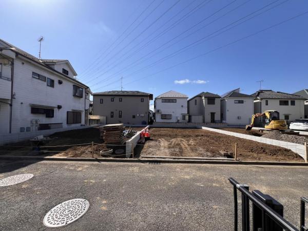 東大和市新堀２丁目 土地 前面道路含む現地写真