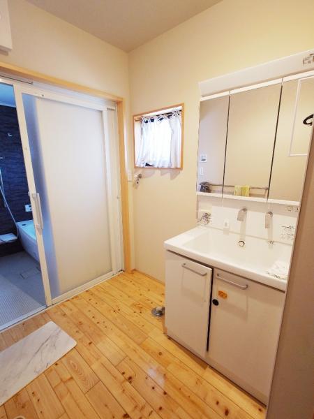 足柄上郡開成町みなみ４丁目 中古戸建 ランドリースペース