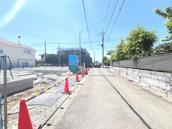 町田市玉川学園３丁目 戸建 前面道路含む現地写真