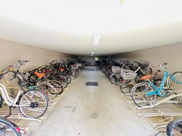 ソフィア柏公園1号棟 駐輪場