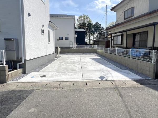 下野市烏ケ森２丁目 戸建 駐車場