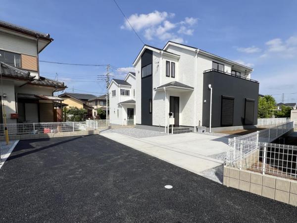 下野市烏ケ森２丁目 戸建 前面道路含む現地写真