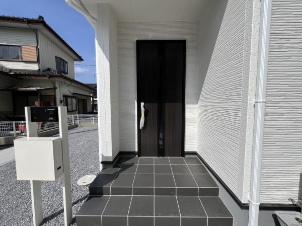 下野市烏ケ森２丁目 戸建 玄関