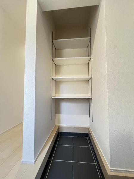 下野市烏ケ森２丁目 戸建 収納