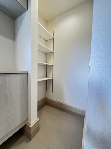下野市烏ケ森２丁目　戸建 収納